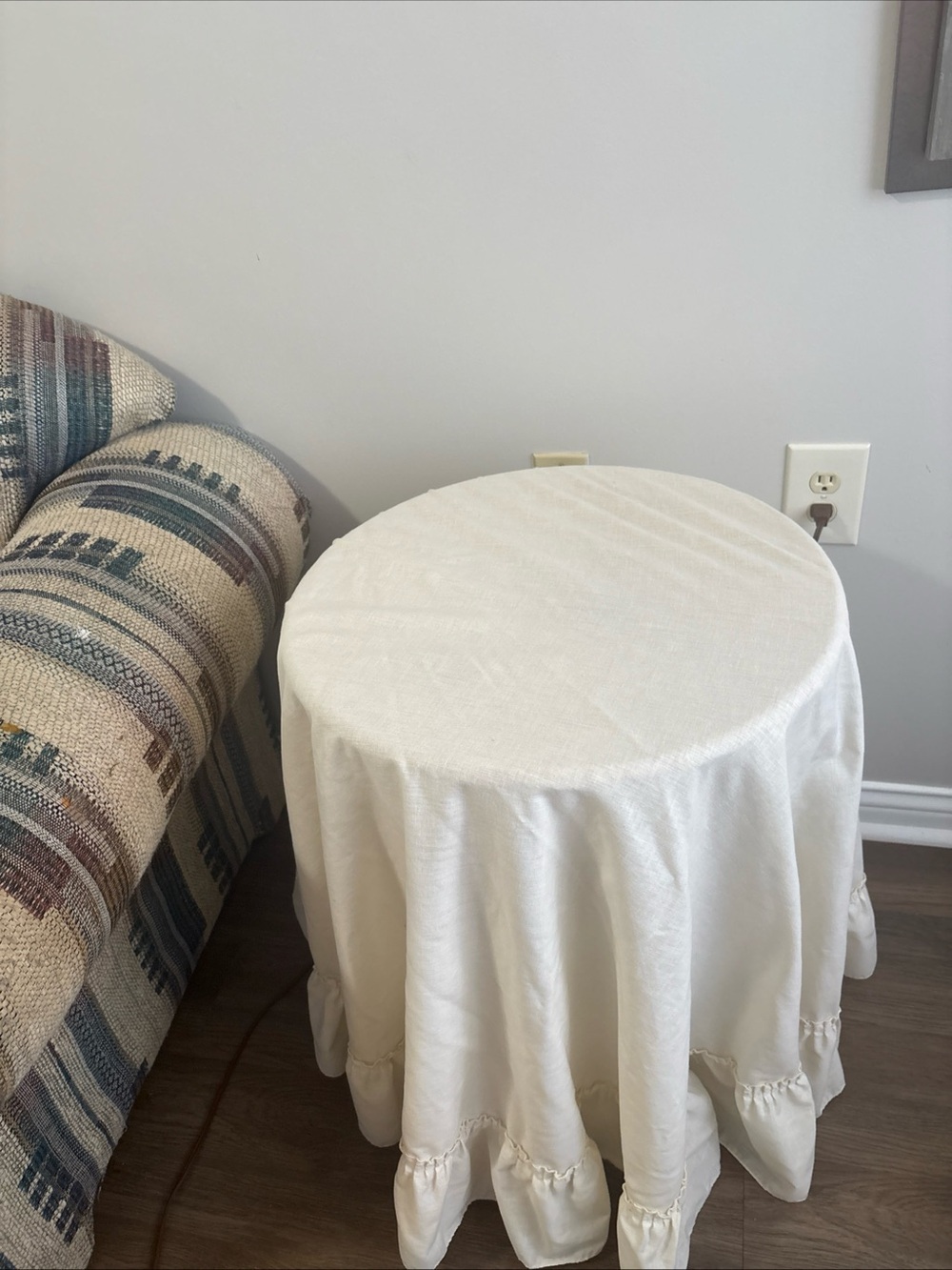 Vintage Cream Round Tablecloth